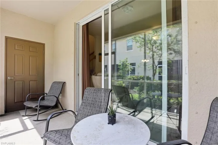 2722 Citrus St, Naples, Florida 34120