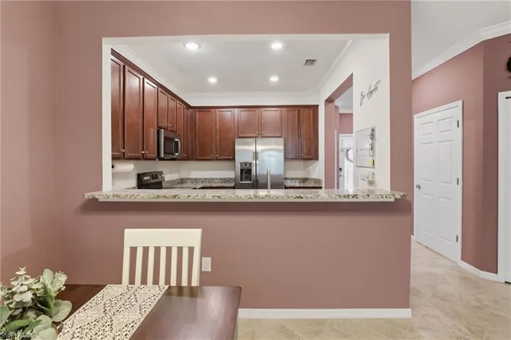 2722 Citrus St, Naples, Florida 34120