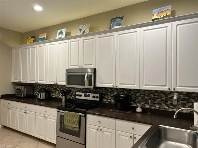 3035 Lake Manatee Ct, Cape Coral Fl 33909