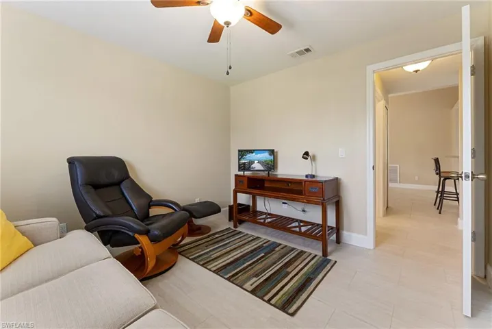 1127 Sw 29th St, Cape Coral, Florida 33914