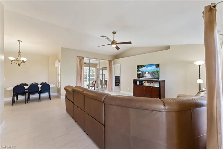 1127 Sw 29th St, Cape Coral, Florida 33914