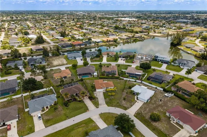 1127 Sw 29th St, Cape Coral, Florida 33914