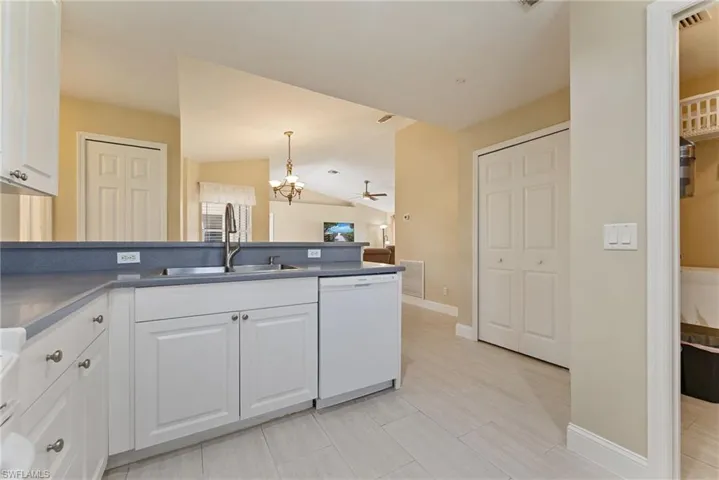 1127 Sw 29th St, Cape Coral, Florida 33914