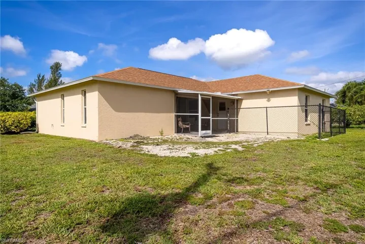 1127 Sw 29th St, Cape Coral, Florida 33914