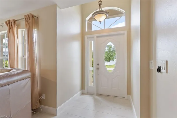 1127 Sw 29th St, Cape Coral, Florida 33914