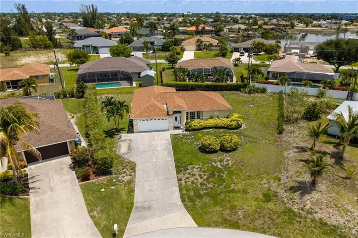 1127 Sw 29th St, Cape Coral, Florida 33914