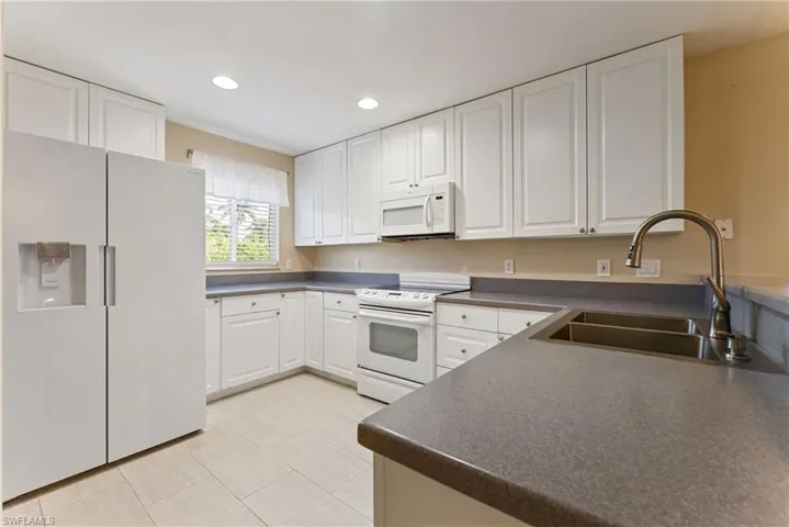 1127 Sw 29th St, Cape Coral, Florida 33914