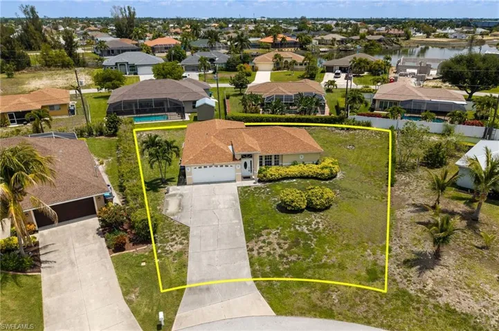 1127 Sw 29th St, Cape Coral, Florida 33914