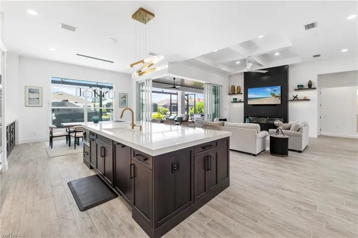 777 Bluebonnet Ct, Marco Island, Florida 34145
