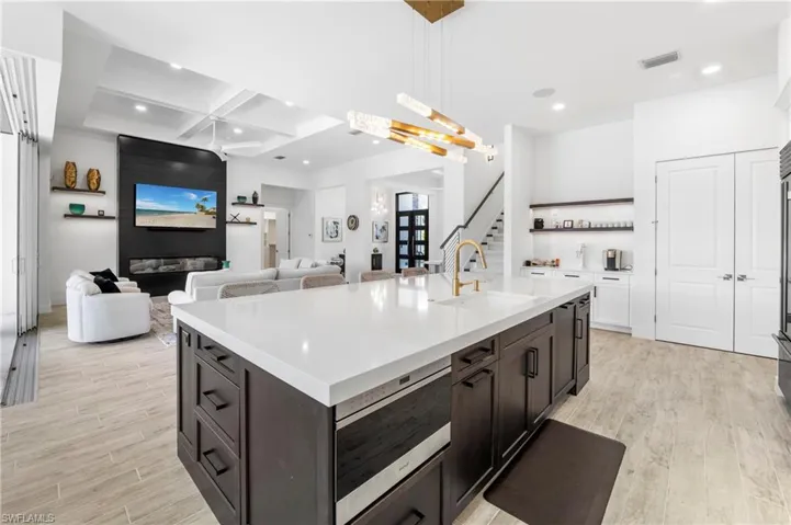 777 Bluebonnet Ct, Marco Island, Florida 34145
