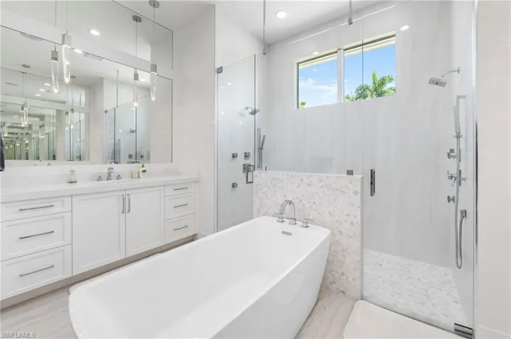 777 Bluebonnet Ct, Marco Island, Florida 34145
