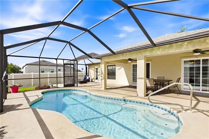 211 Nw 26th Ave, Cape Coral, Florida 33993
