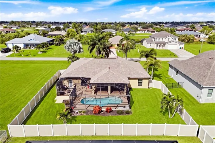 211 Nw 26th Ave, Cape Coral, Florida 33993