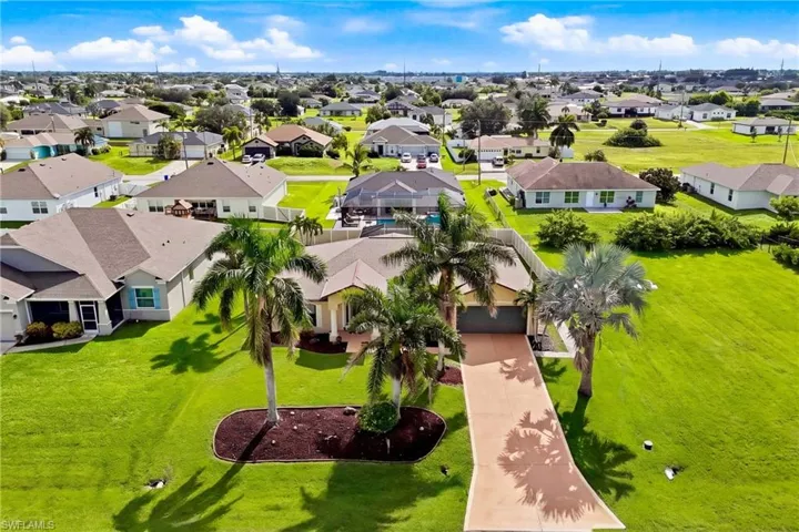 211 Nw 26th Ave, Cape Coral, Florida 33993