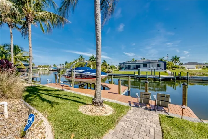 1913 Sw 41st St, Cape Coral, Florida 33914