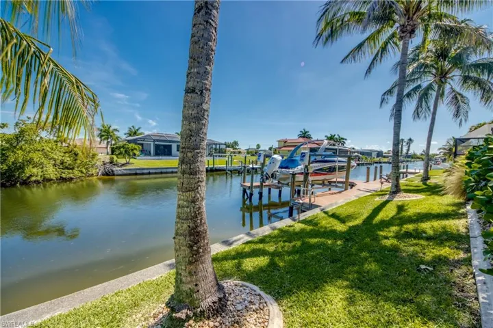 1913 Sw 41st St, Cape Coral, Florida 33914