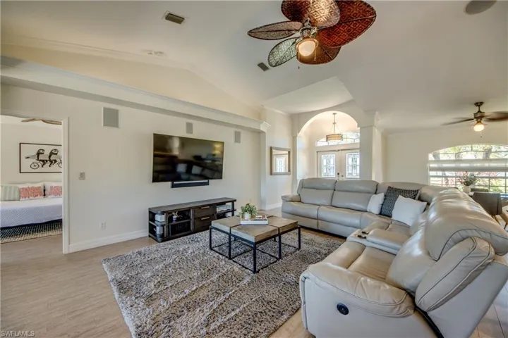 1913 Sw 41st St, Cape Coral, Florida 33914