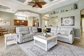 7636  Sussex  CT, Naples, FL 34113
