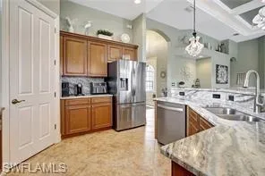 7636  Sussex  CT, Naples, FL 34113