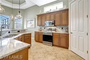 7636  Sussex  CT, Naples, FL 34113