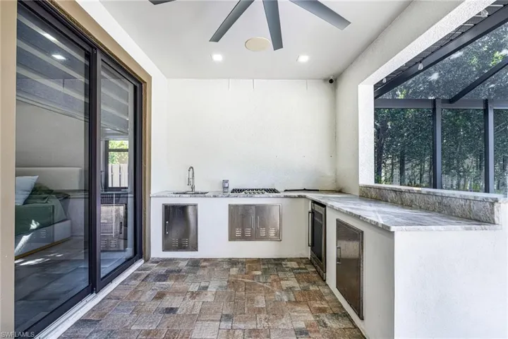 2202 Ne 5th Ter, Cape Coral, Florida 33909