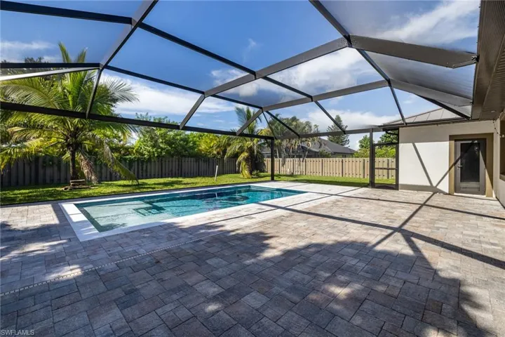 2202 Ne 5th Ter, Cape Coral, Florida 33909