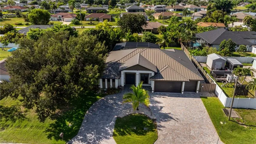 2202 Ne 5th Ter, Cape Coral, Florida 33909