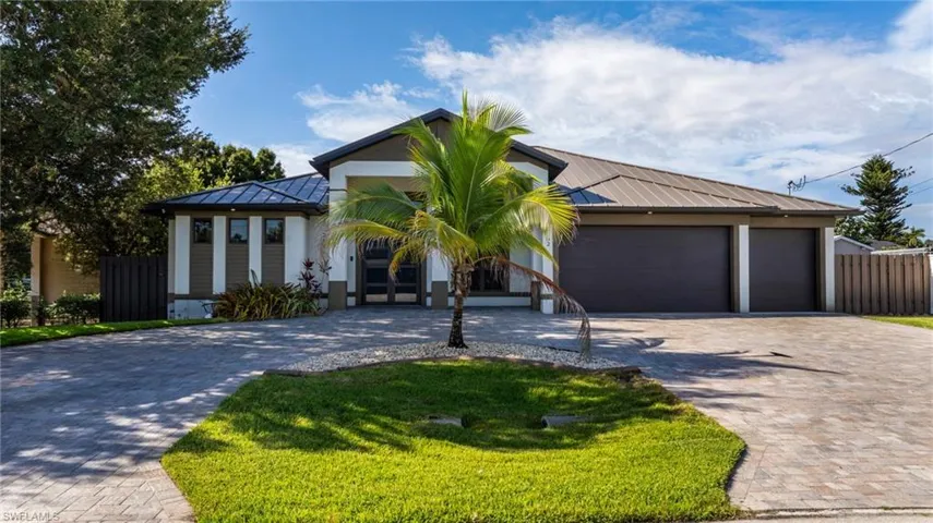 2202 Ne 5th Ter, Cape Coral, Florida 33909