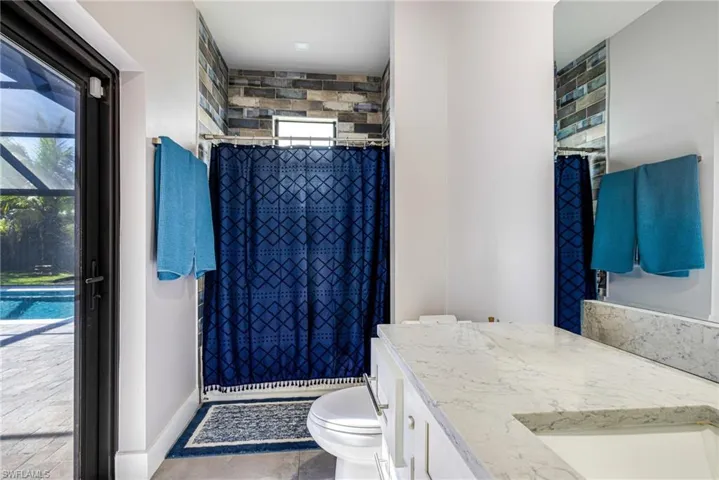 2202 Ne 5th Ter, Cape Coral, Florida 33909