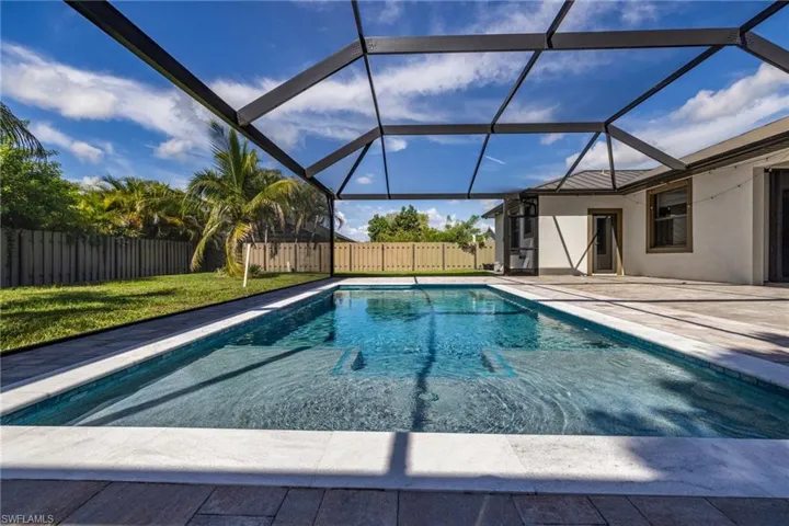 2202 Ne 5th Ter, Cape Coral, Florida 33909