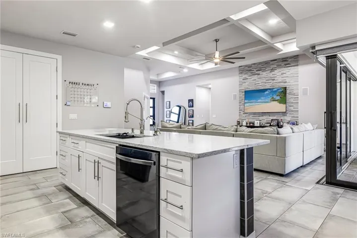 2202 Ne 5th Ter, Cape Coral, Florida 33909