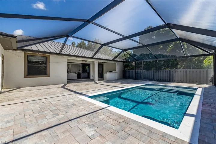 2202 Ne 5th Ter, Cape Coral, Florida 33909