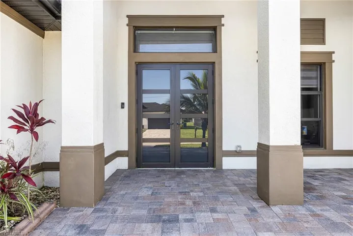 2202 Ne 5th Ter, Cape Coral, Florida 33909