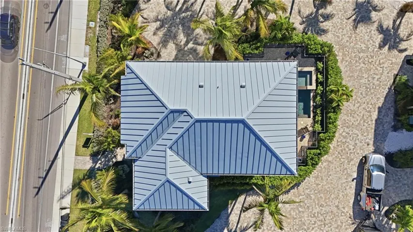 Aerial view of property and surrounding area