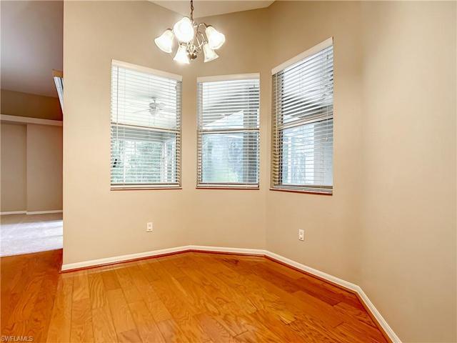 Kitchen dining area