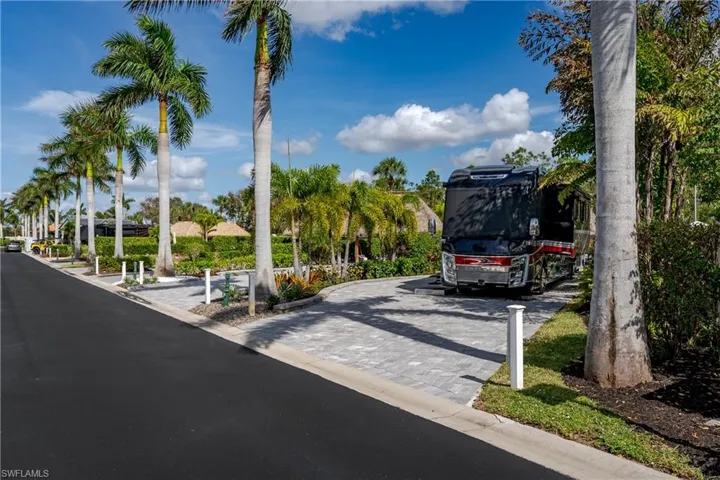 13547 Snook Cir, Naples, Florida 34114