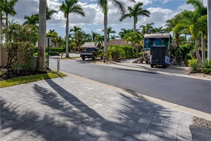 13547 Snook Cir, Naples, Florida 34114