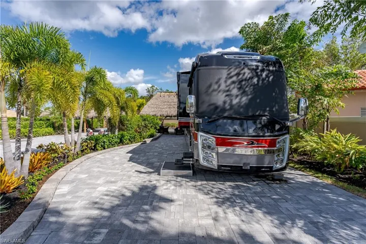 13547 Snook Cir, Naples, Florida 34114