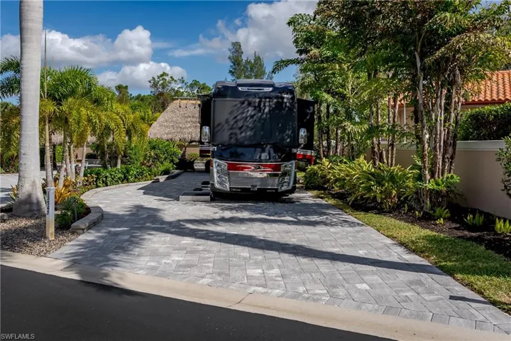 13547 Snook Cir, Naples, Florida 34114