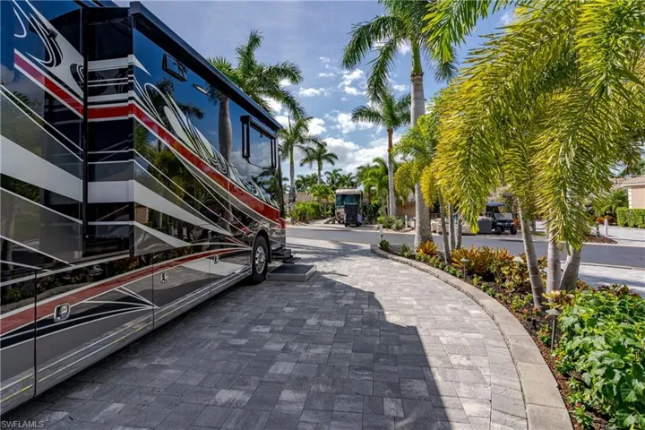 13547 Snook Cir, Naples, Florida 34114