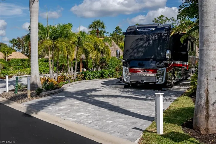 13547 Snook Cir, Naples, Florida 34114
