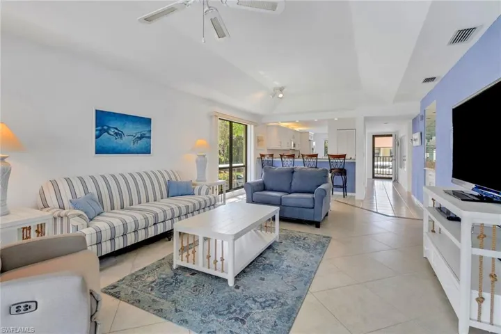 4510 Chantelle Dr # 206, Naples Fl 34112