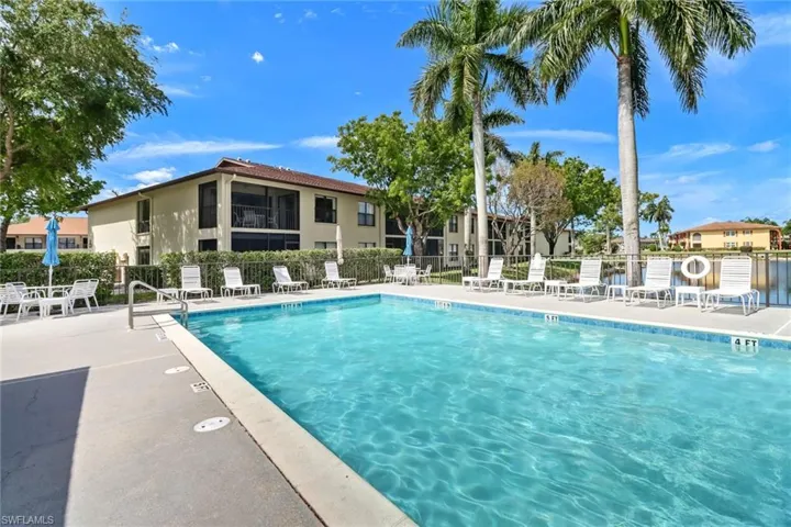 4510 Chantelle Dr # 206, Naples Fl 34112