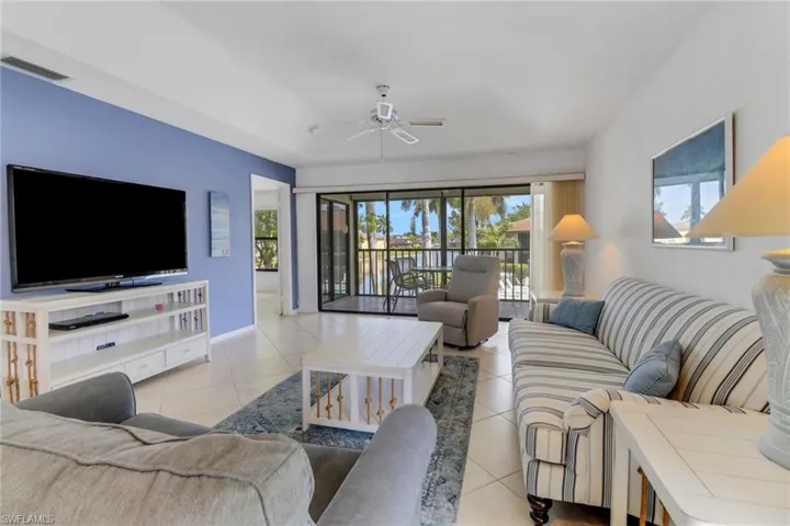 4510 Chantelle Dr # 206, Naples Fl 34112