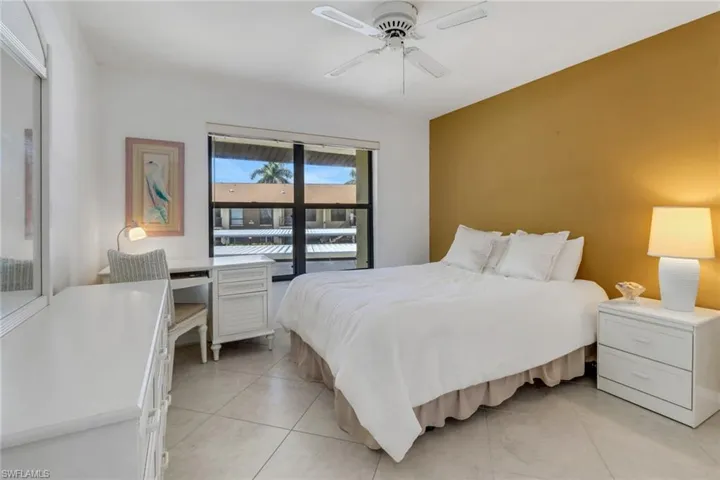 4510 Chantelle Dr # 206, Naples Fl 34112