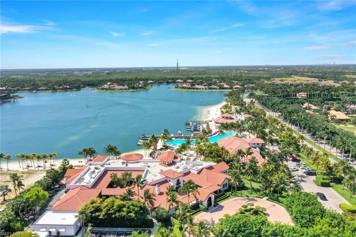 walking distance to the Beach Grille