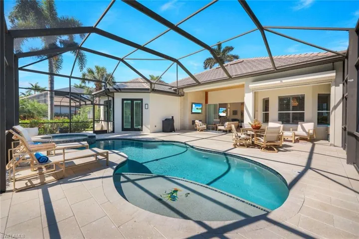 New Salt water pool with Sun shelf