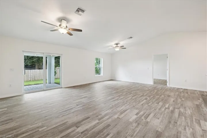 3010 NE 4th  PL, Cape Coral, FL 33909