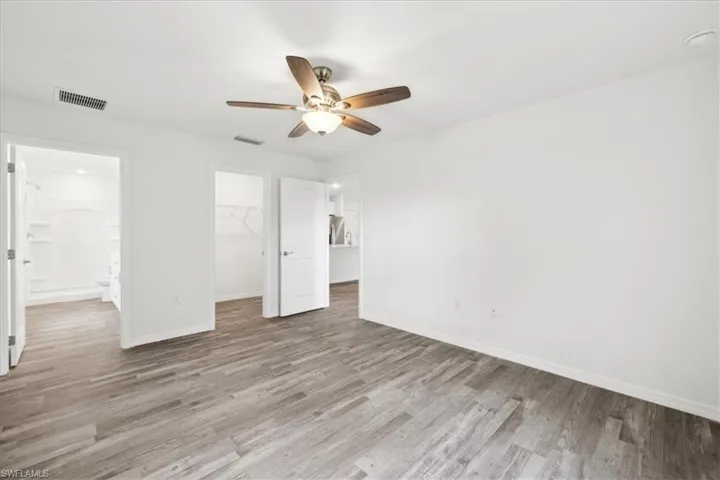 3010 NE 4th  PL, Cape Coral, FL 33909