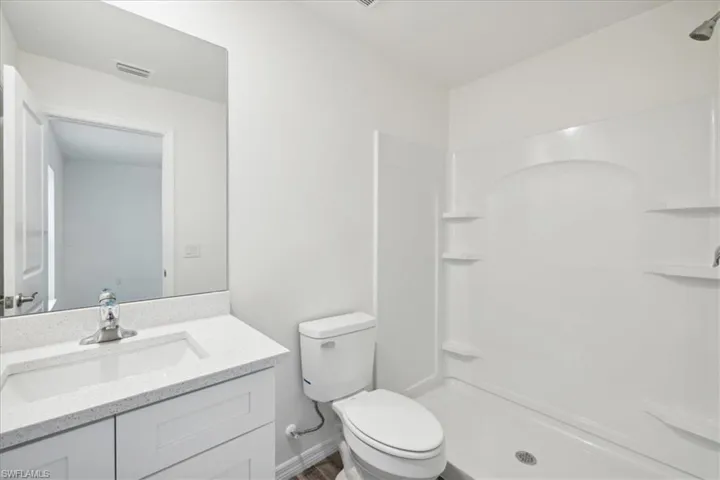 3010 NE 4th  PL, Cape Coral, FL 33909